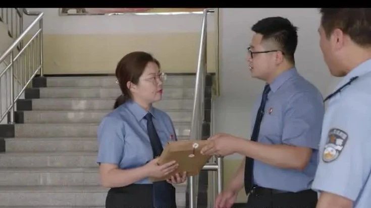 【英国投注网站365_365账号被限制什么原因_365bet官方游戏官讲述办案故事】一念之间